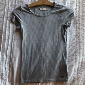 Gray short sleeve shirt